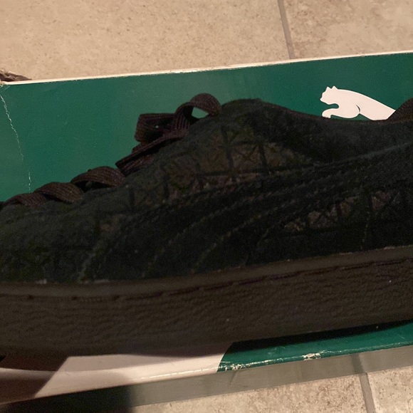 Puma - Picture 2 of 5